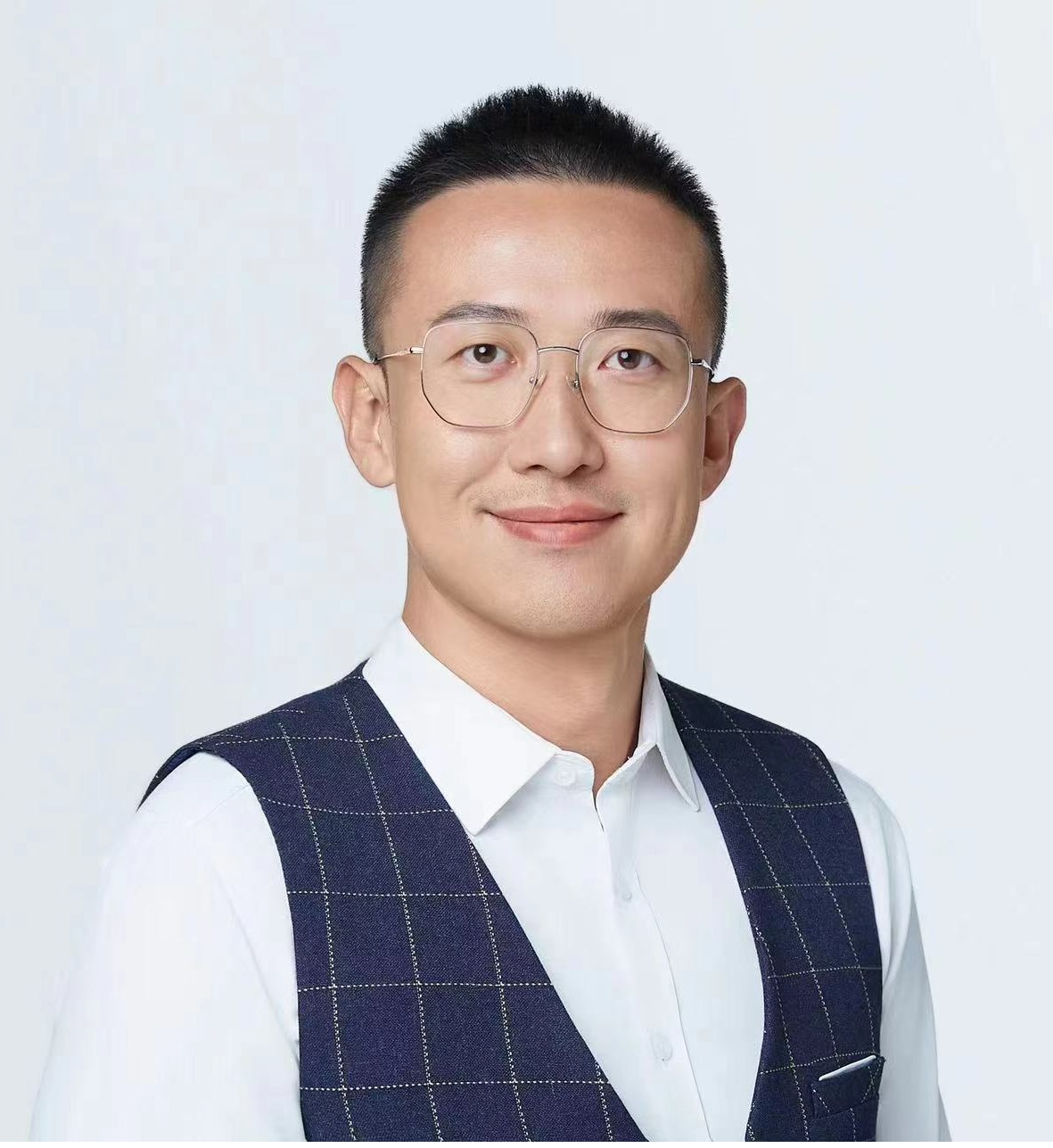 威尼斯432888cam创新论坛第一千五百八十九讲：机器学习在材料模拟设计中的应用研究