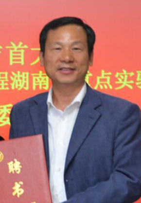 威尼斯432888cam创新论坛第一千零八十三讲：油茶加工品质与副产物综合利用